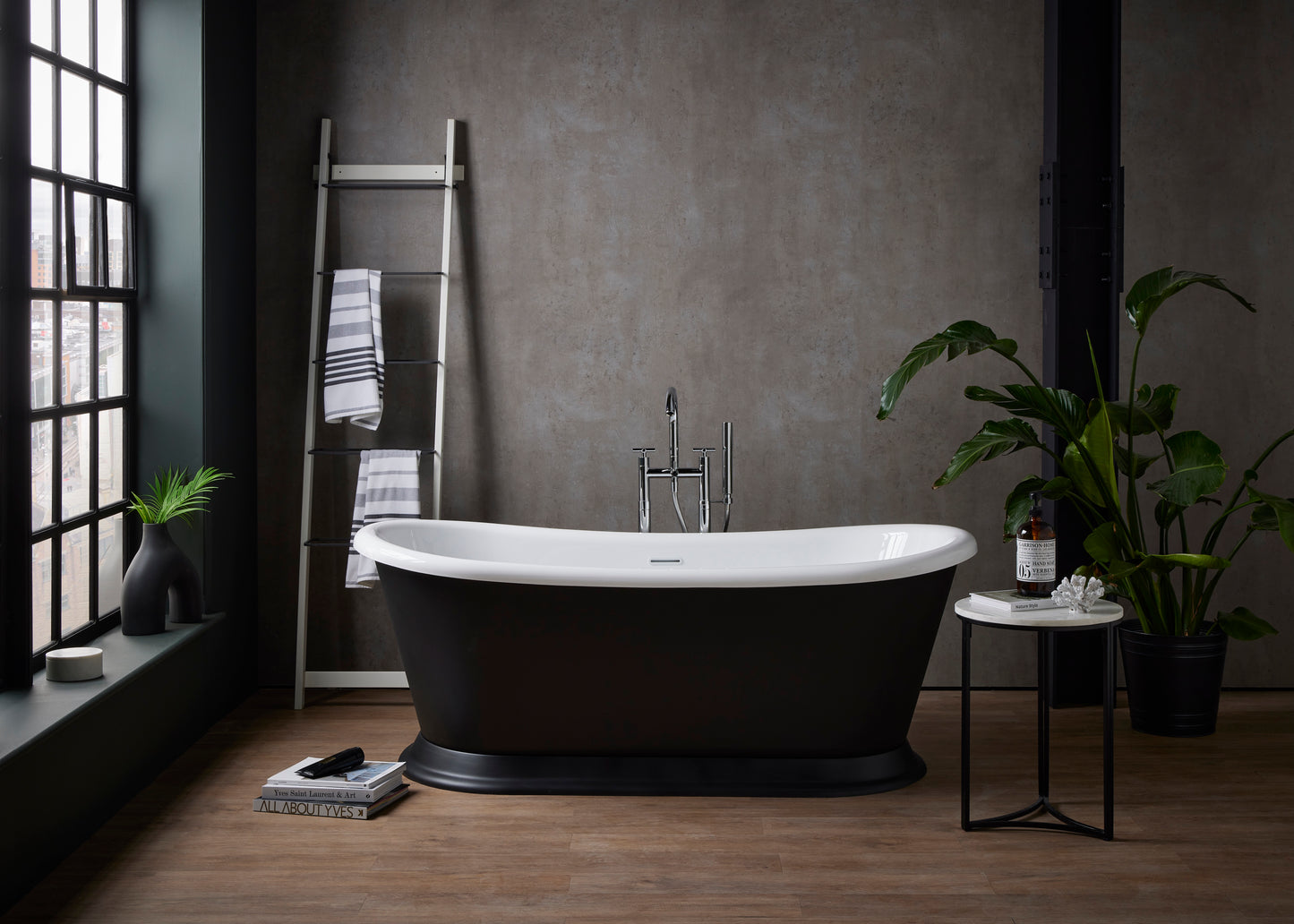 Roll Top Bath Company Audrey Freestanding Bath – Traditional Roll Top Acrylic Bathtub