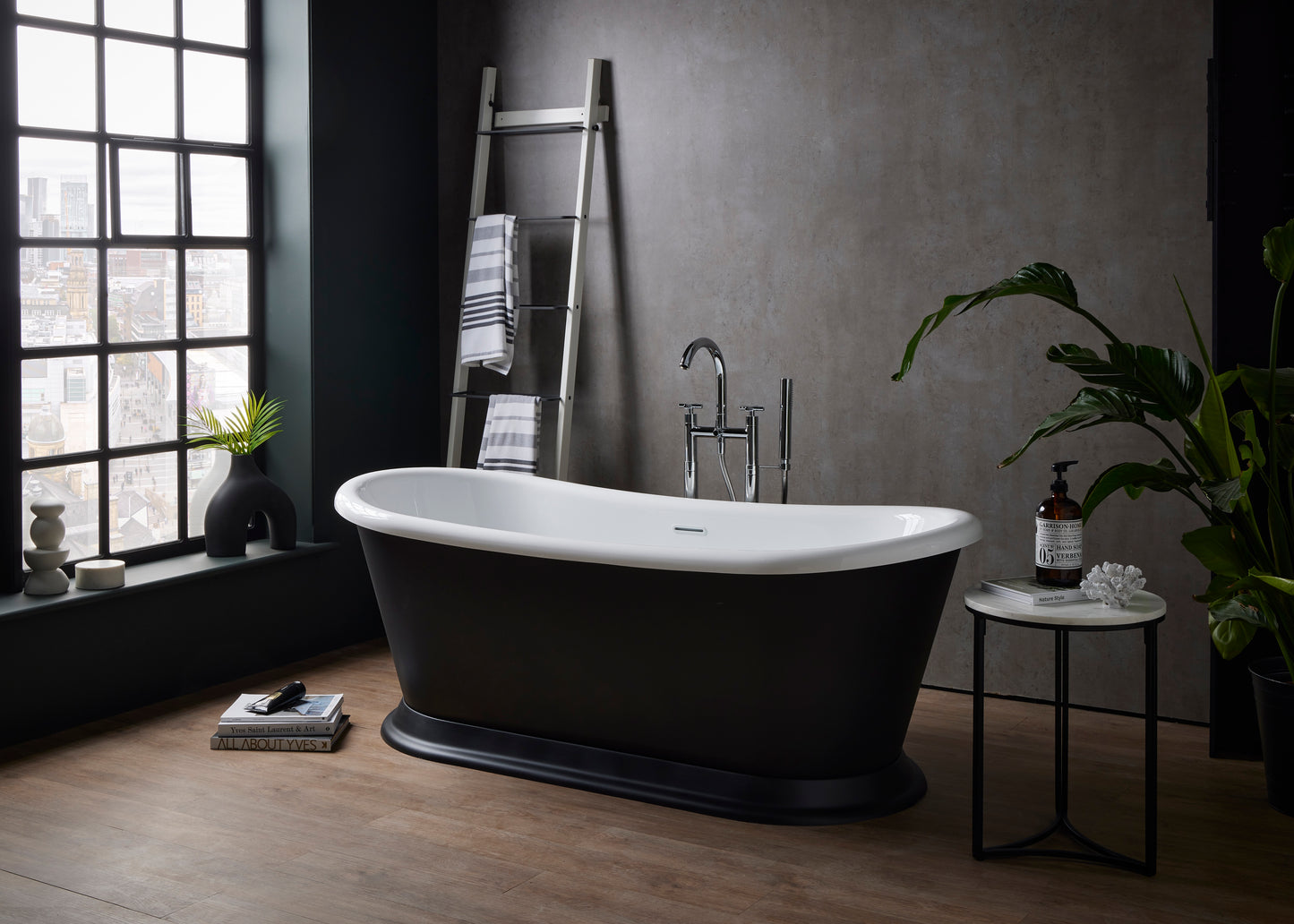 Roll Top Bath Company Audrey Freestanding Bath – Traditional Roll Top Acrylic Bathtub