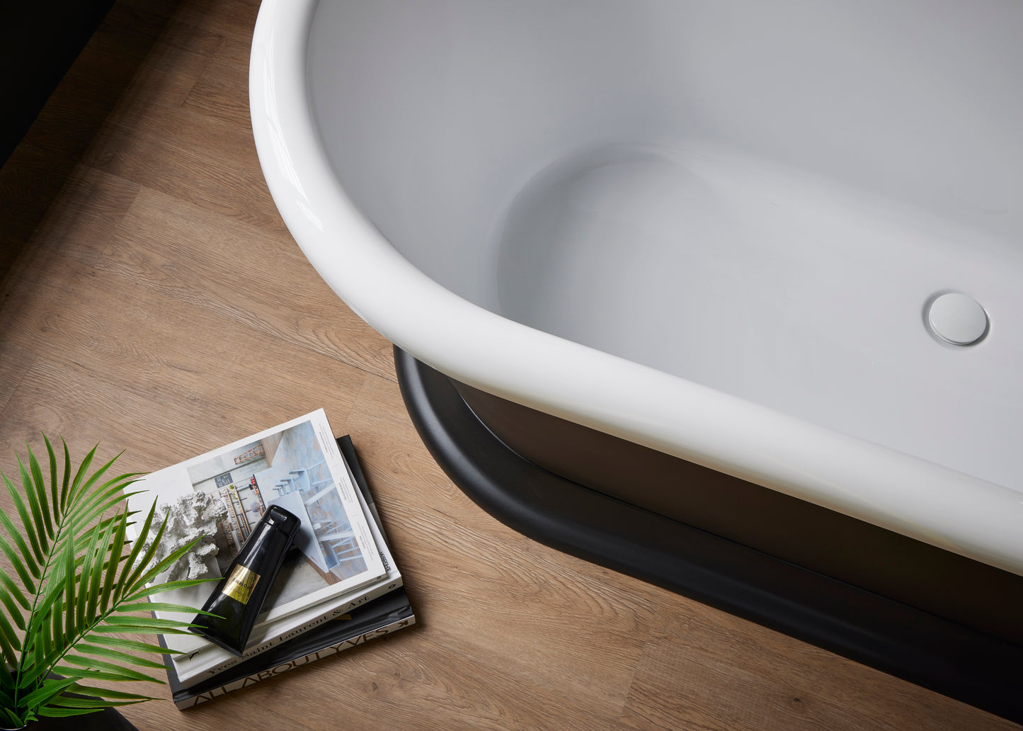 Roll Top Bath Company Audrey Freestanding Bath – Traditional Roll Top Acrylic Bathtub
