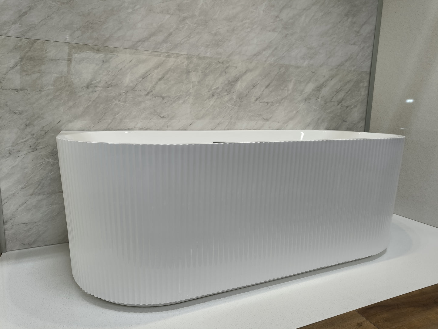 Roll Top Bath Company Sophia Back-to-Wall Freestanding Bath – Fluted Acrylic Bathtub
